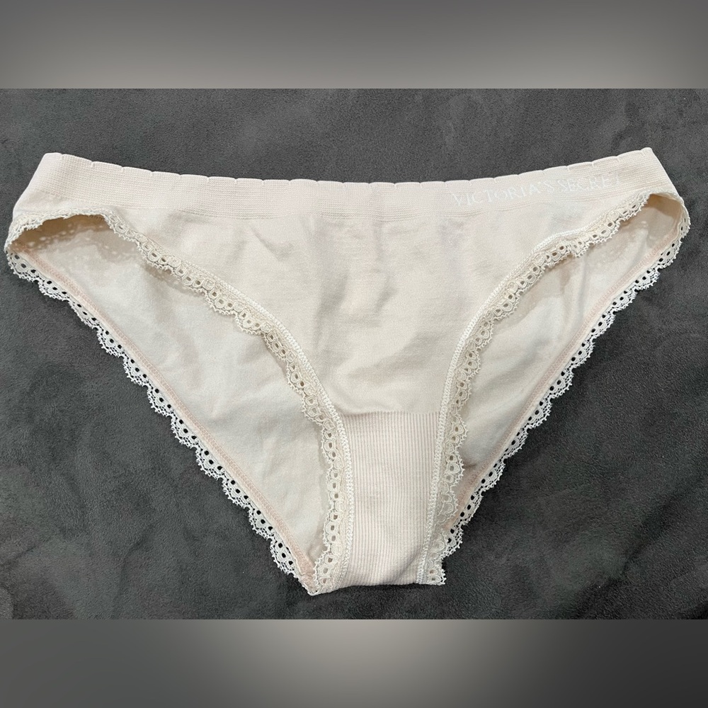 ⭐️ 5/$25 ⭐️ Victoria's Secret Light Beige Cream Cheekini Panty M